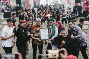 Seni “Boles” Asal Sukabumi Tembus Rekor Dunia, Ribuan Pendekar Tampil Spektakuler di TMII